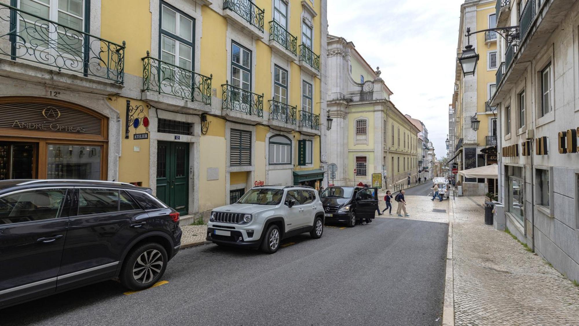 LovelyStay - Chiado 3Bedroom Wonder Lisboa Exterior foto